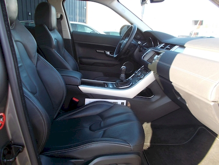 LAND ROVER EVOQUE 2.2 ED4 150 CV DYNAMIQUE BV6    ********** 1 ERE MAIN AVEC SEULEMENT 81700 KMS !!! ***********